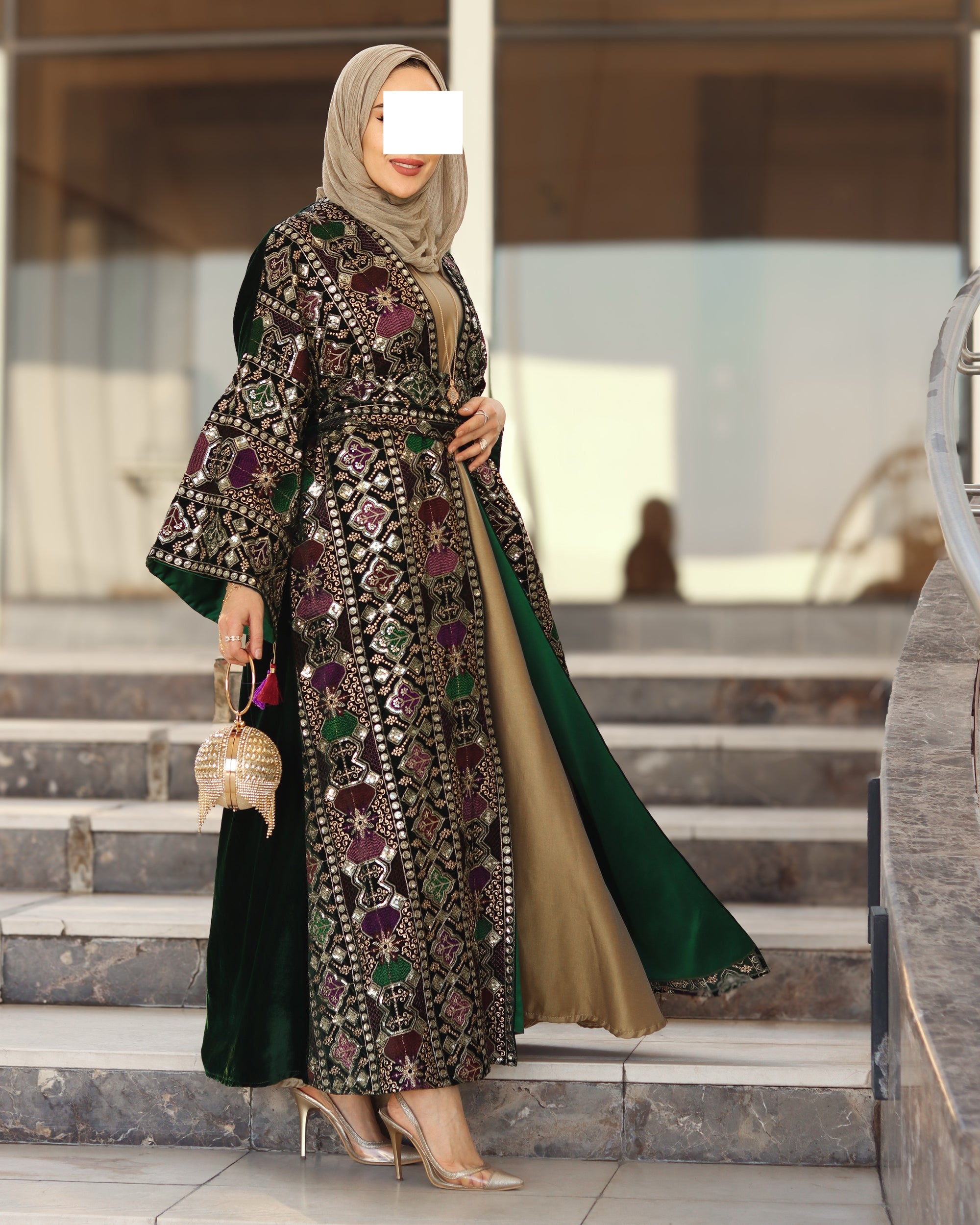 Embroidered Velvet Daraa Set – Emerald Mix