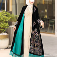 درّاعة مخمل مطرزة قطعتين – أسود بحواف تركواز