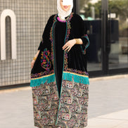 درّاعة مخمل مطرزة قطعتين – أسود وحواف تركواز