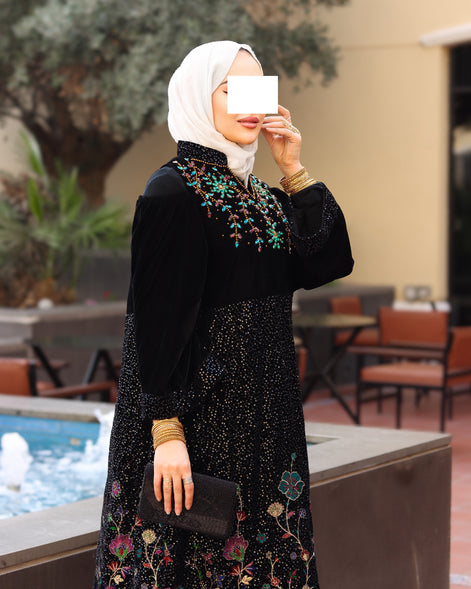 Floral Embroidered Velvet Daraa – Black Multicolor