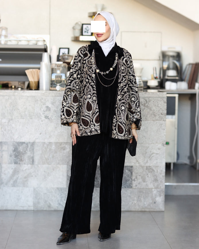 Embroidered Velvet Jacket & Pants Set – Black