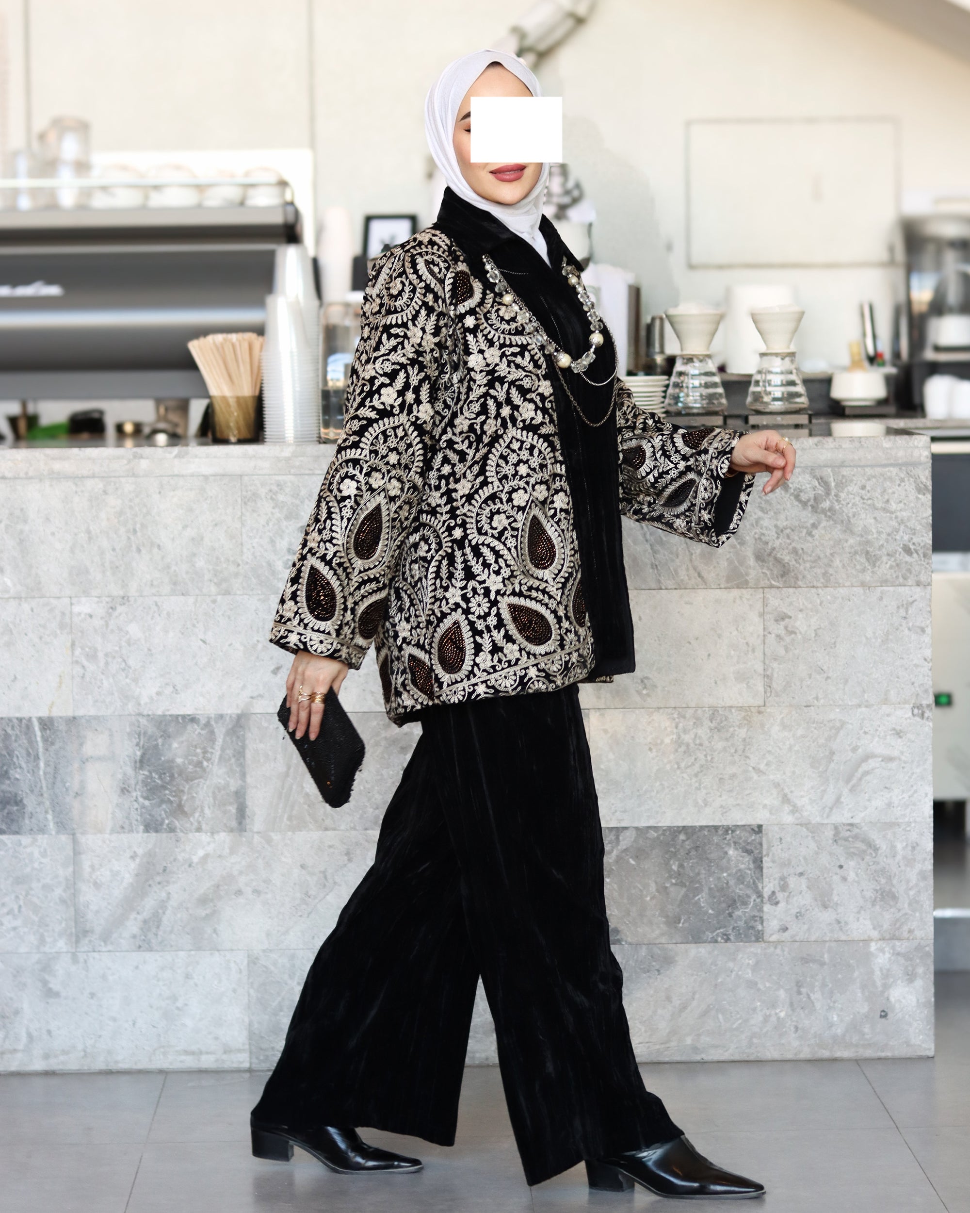 Embroidered Velvet Jacket & Pants Set – Black