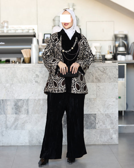 Embroidered Velvet Jacket & Pants Set – Black