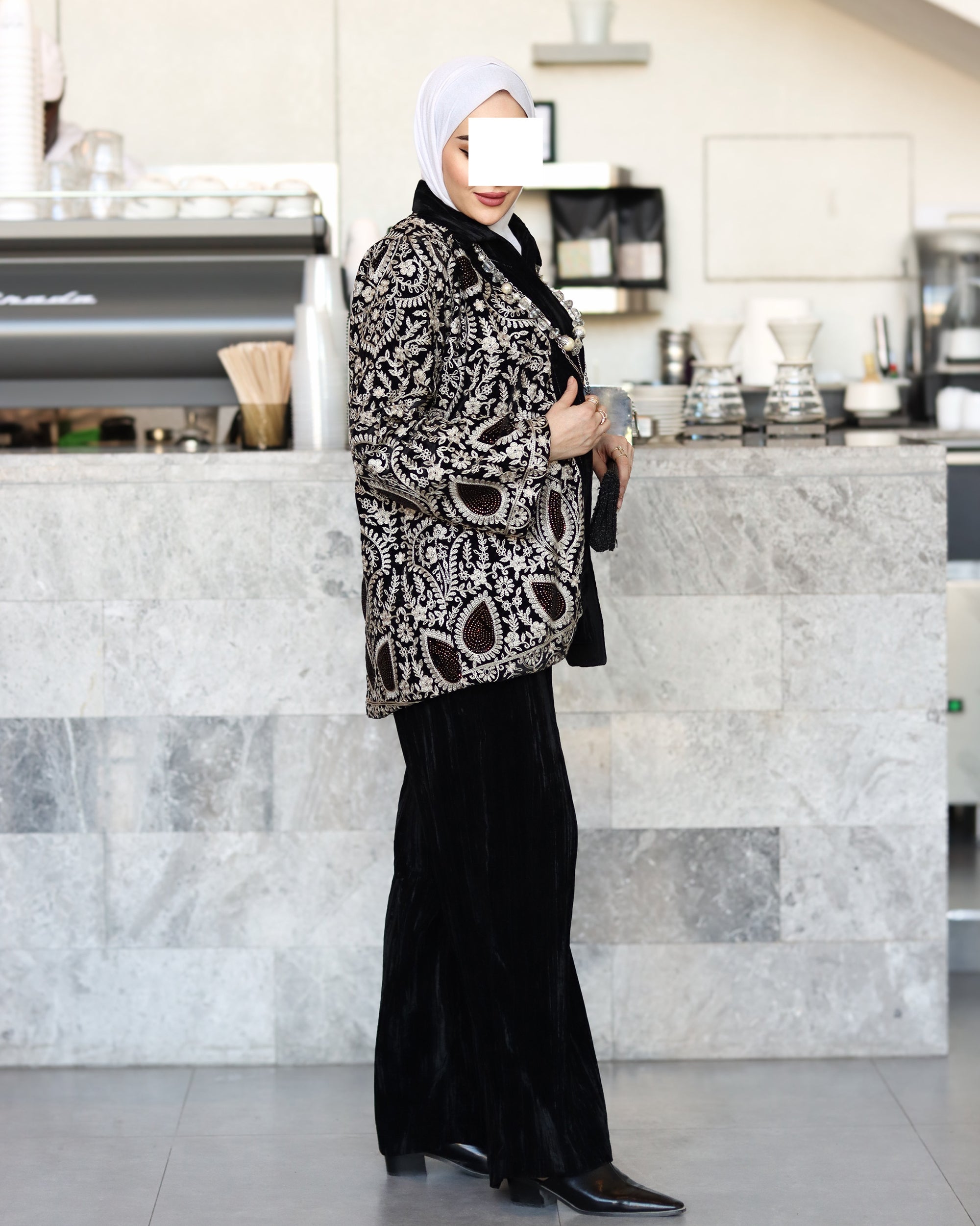 Embroidered Velvet Jacket & Pants Set – Black