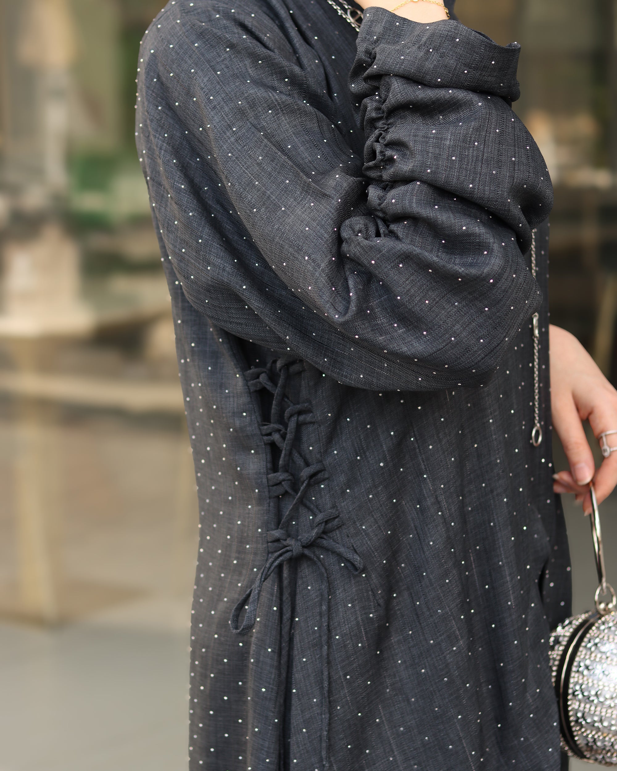 ميدنايت لينن دارا – أسود بنقاط خفيفة