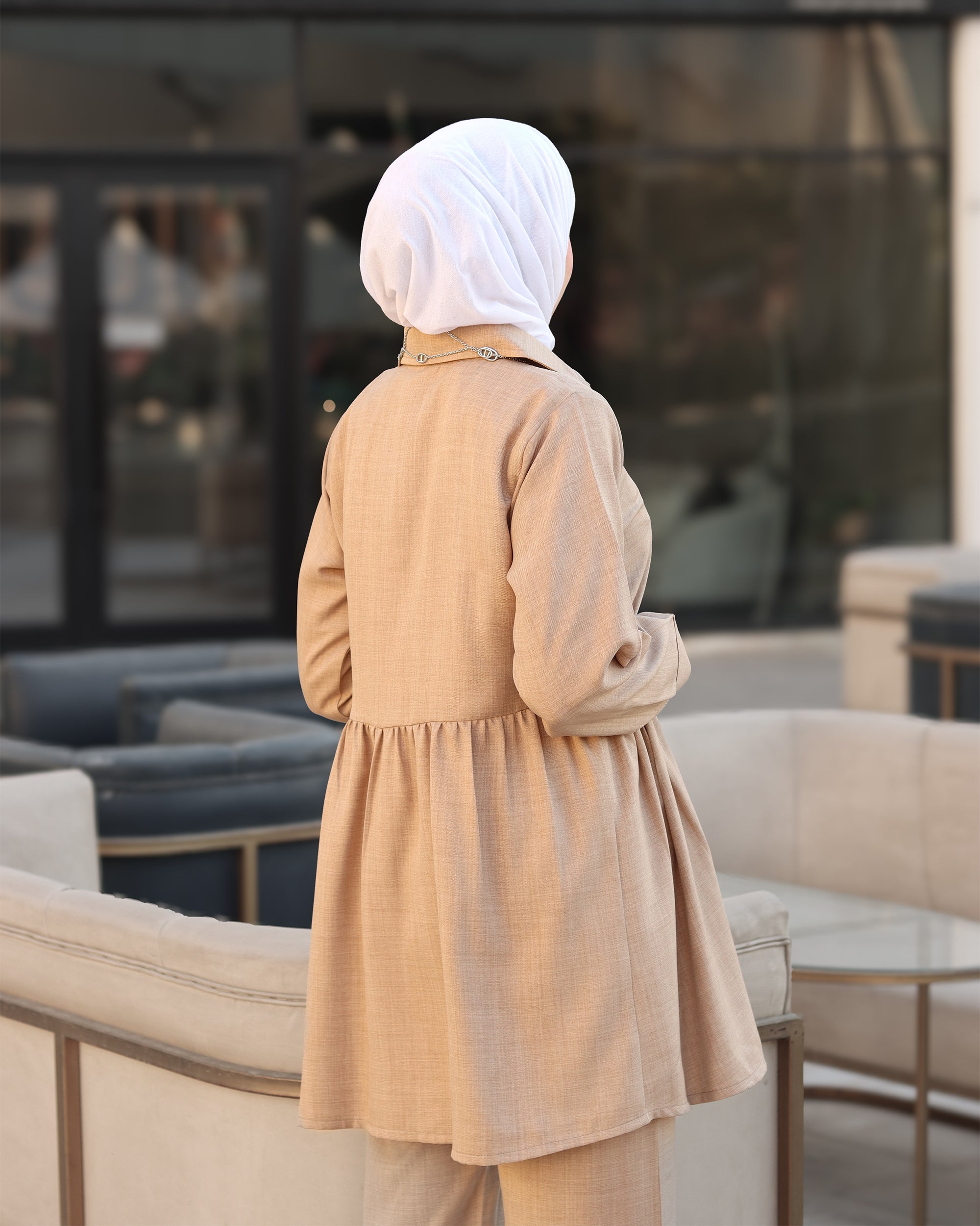 طقم قميص و بنطلون من الكتان - بيج